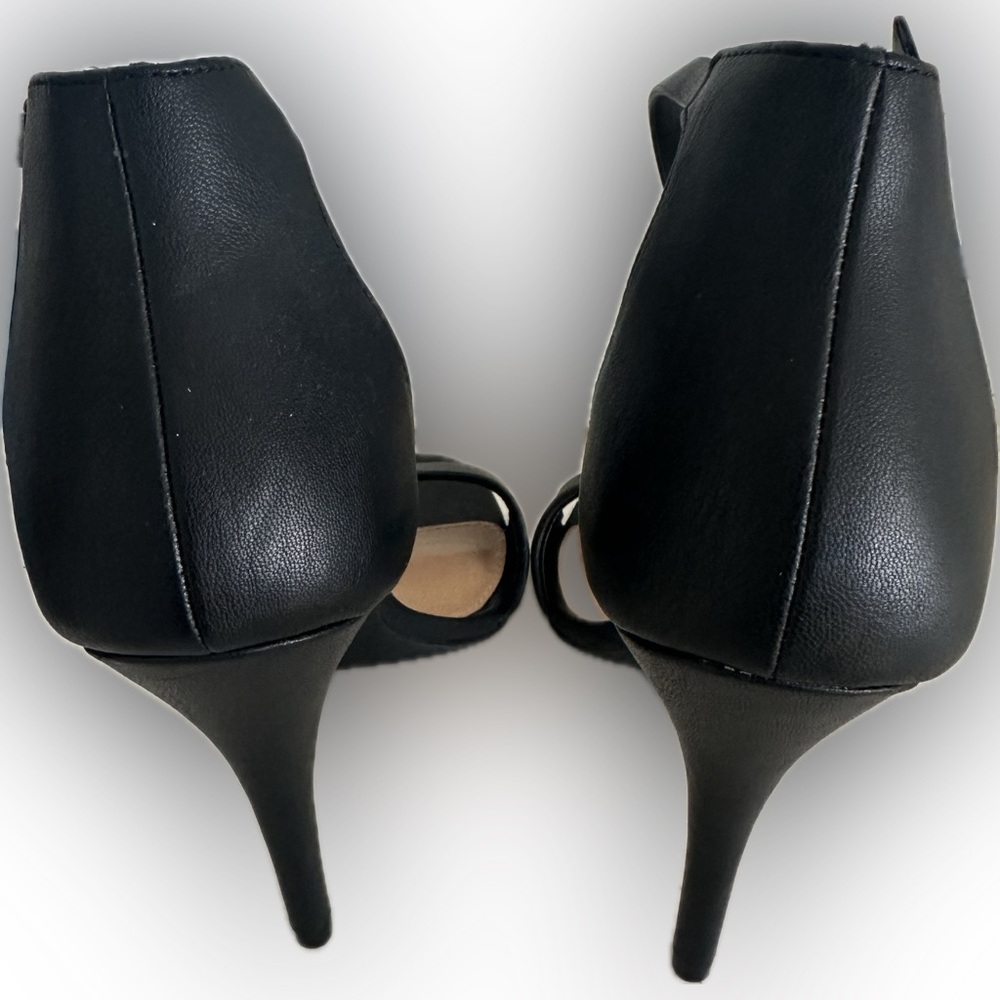Lauren Conrad Black Heels, Like New, Size 9.5 - Picture 5 of 10